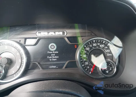 2025 Ram 1500 Laramie 4X4 5'7 Box из США, поврежденный, VIN 1C6SRFJP8SN562836